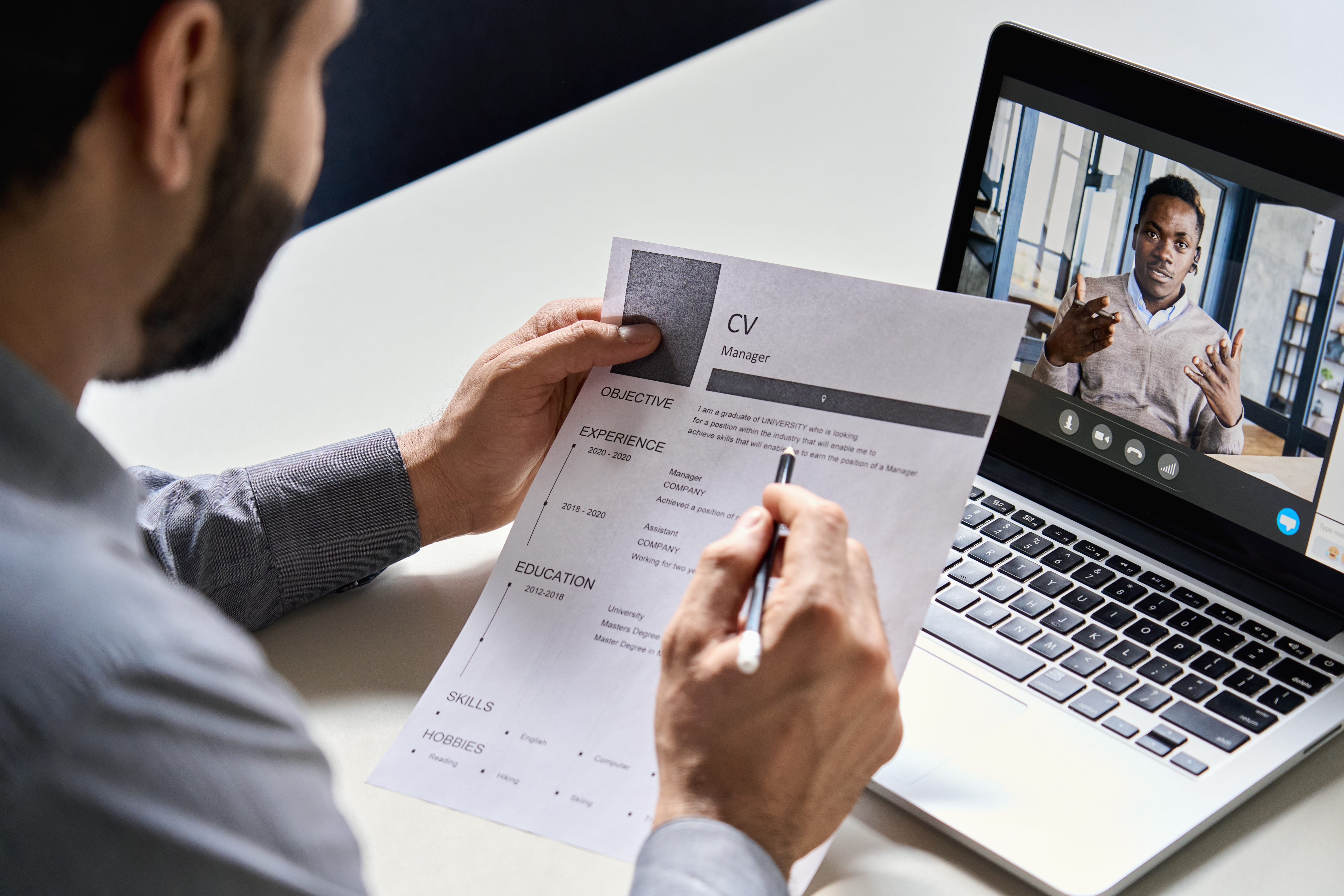 Sales Recruiters vs. Sales Staffing Agencies: What’s the Difference?